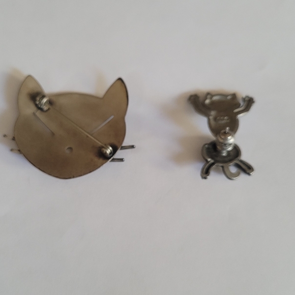 Vintage Cat Brooch and Lapel Pin Set Gold Silver Tone Feline Kitten Jewelry - Picture 2 of 3